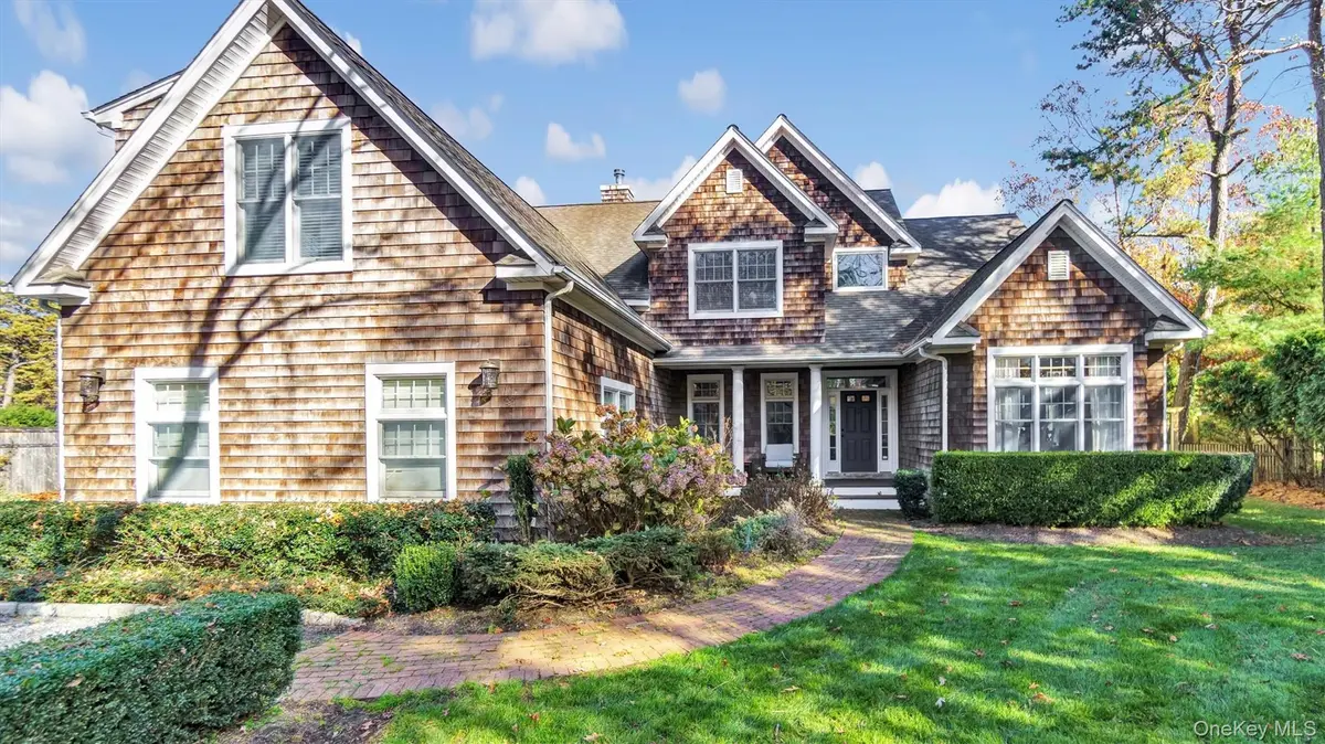 38 Bridle PATH, Westhampton Beach, NY 11978