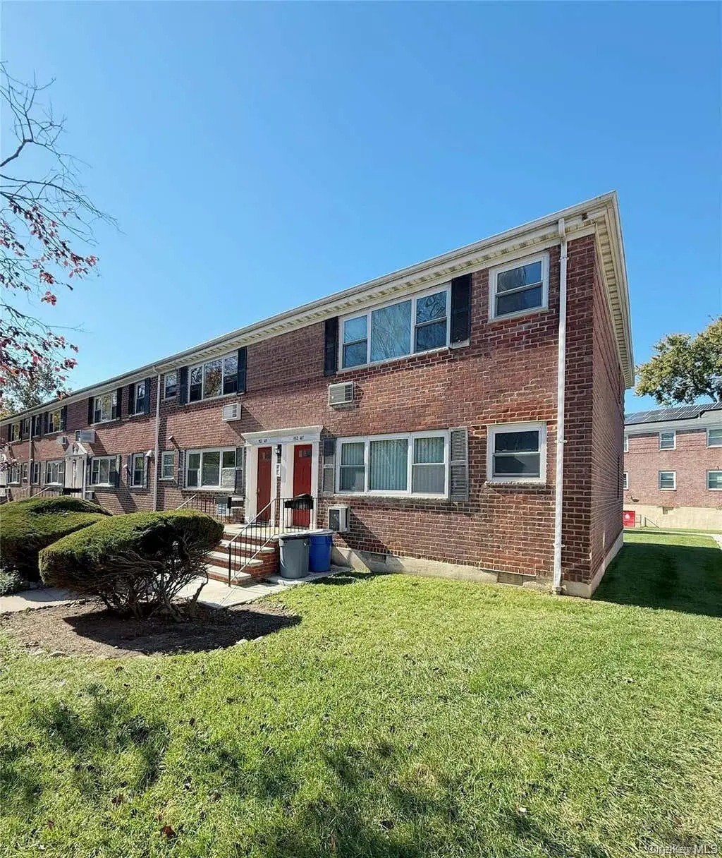 152-47 Jewel AVE #B, Flushing, NY 11367