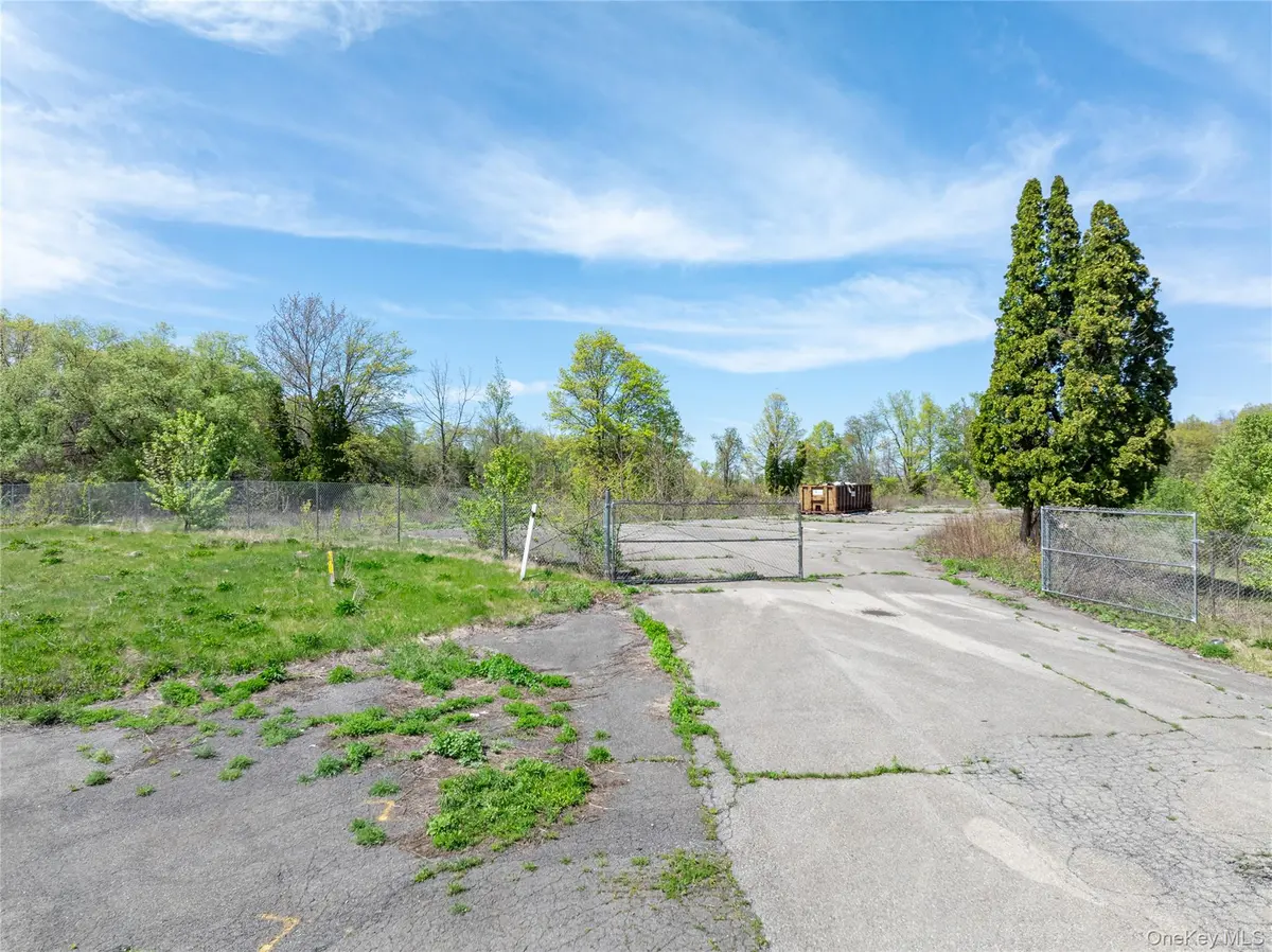 403 Main ST, New Paltz, NY 12561