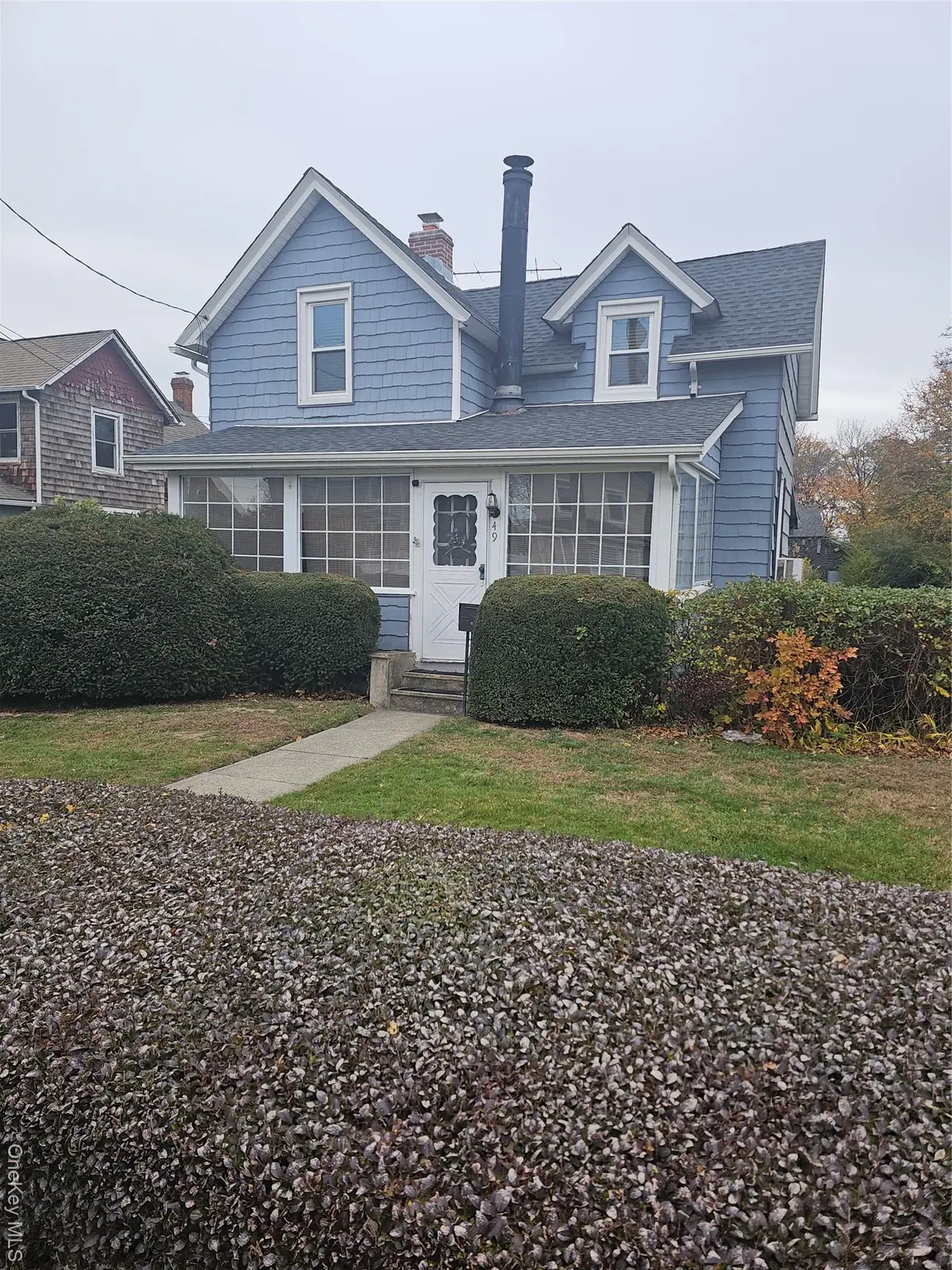 49 Arnold AVE, West Babylon, NY 11704