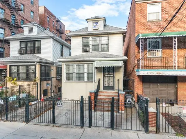 41-71 Gleane ST, Elmhurst, NY 11373