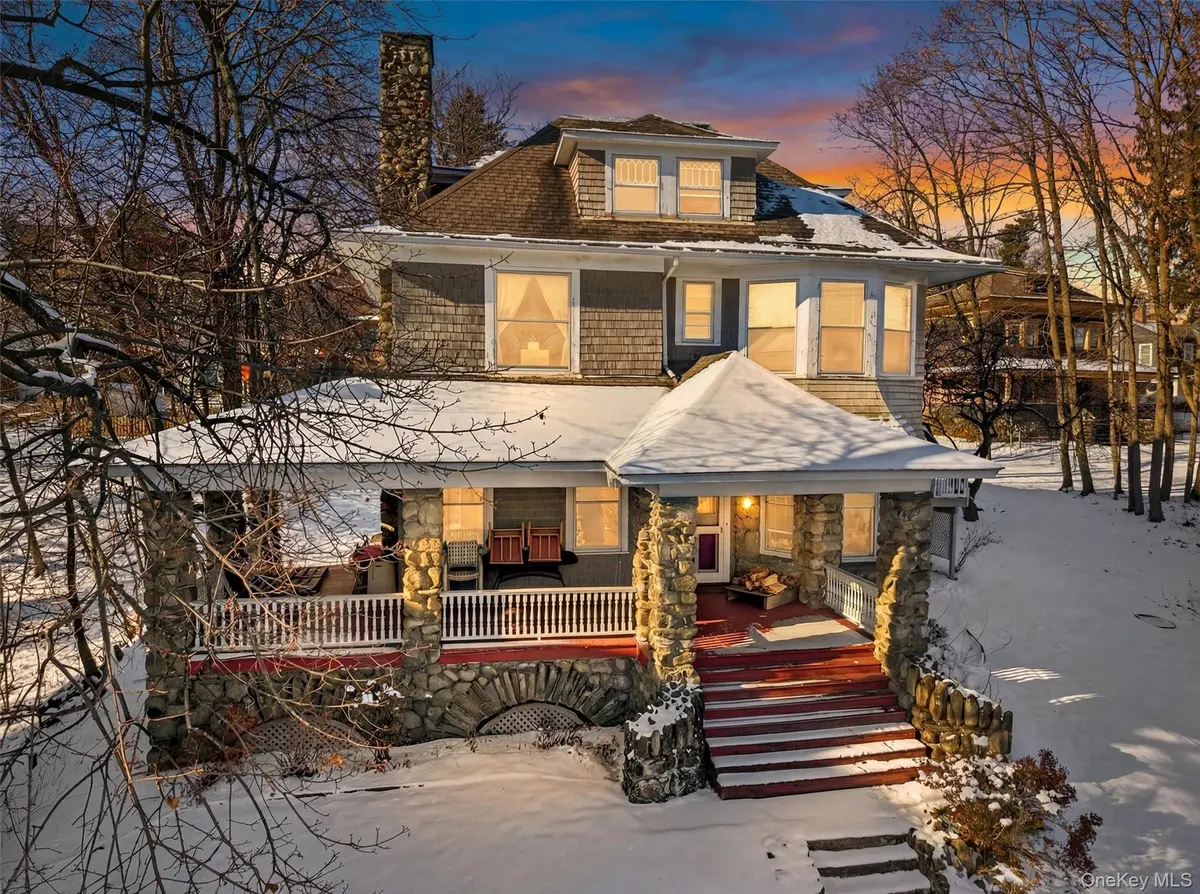 54 Leroy PL, Newburgh, NY 12550