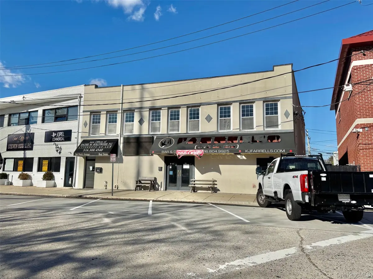 2600-2610 Pettit AVE, Bellmore, NY 11710