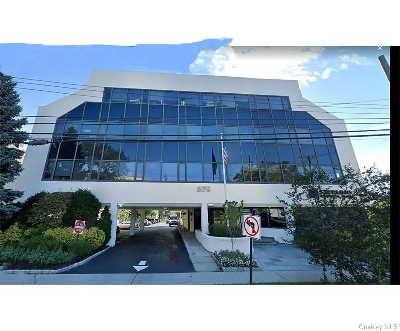 875 Mamaroneck AVE #404, Mamaroneck, NY 10543