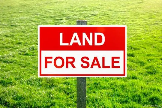VL Highland ST, Smithtown, NY 11787