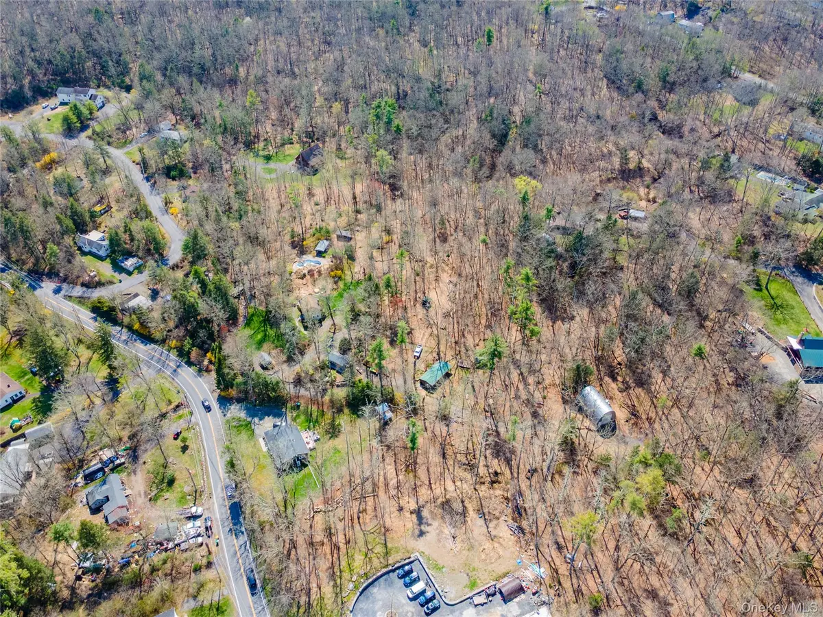 1812-1816 Sawkill Park RD, Kingston, NY 12401