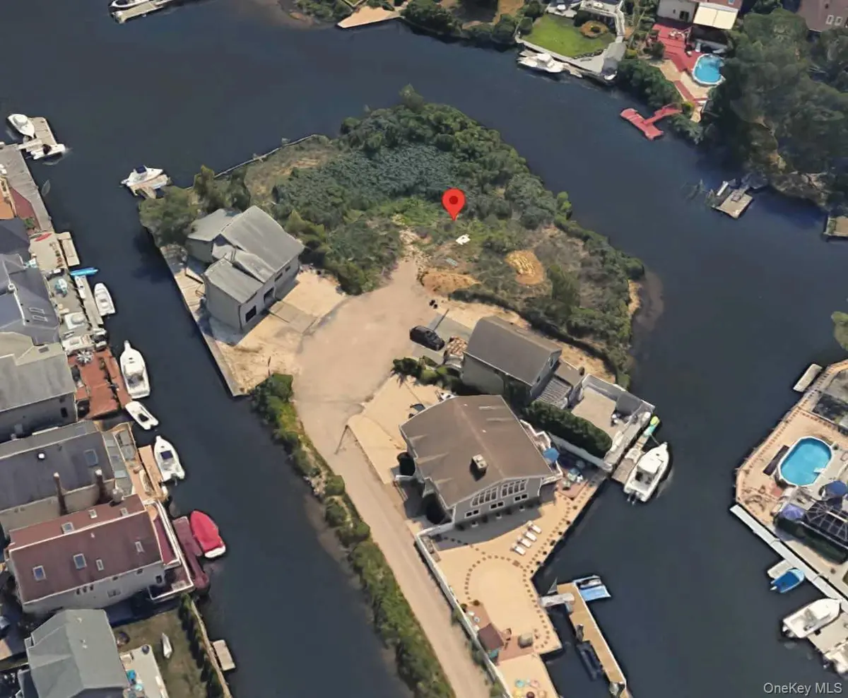 6 Island PLZ, Bellmore, NY 11710