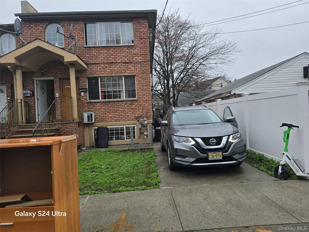 17709 112th AVE, Addisleigh Park, NY 11433