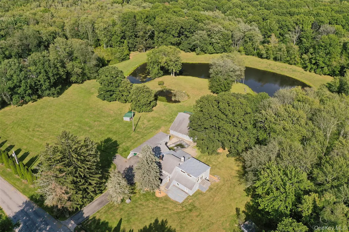 89 Deer Pond RD, Verbank, NY 12585
