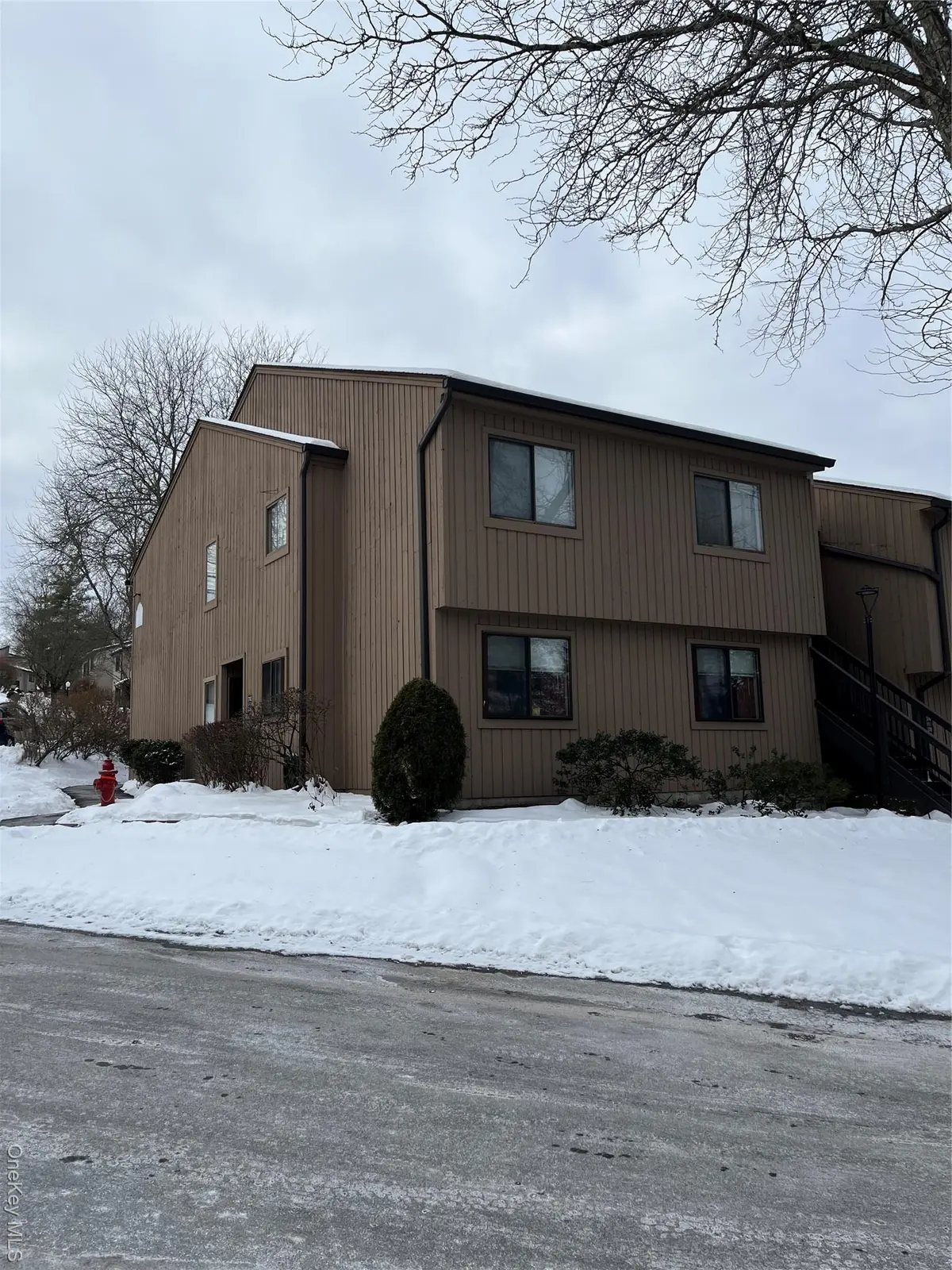 3701 Fox LN, Poughkeepsie, NY 12603