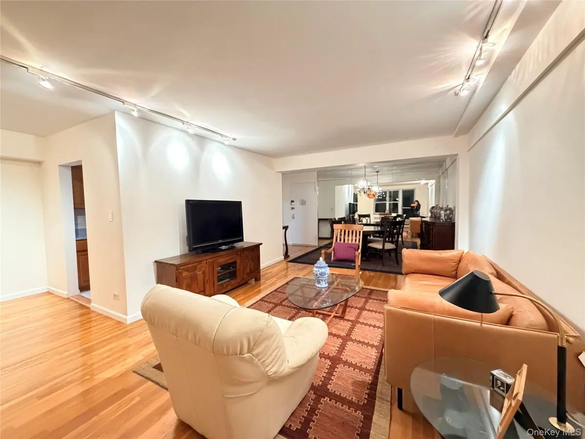 142-05 Roosevelt AVE #519, Flushing, NY 11354