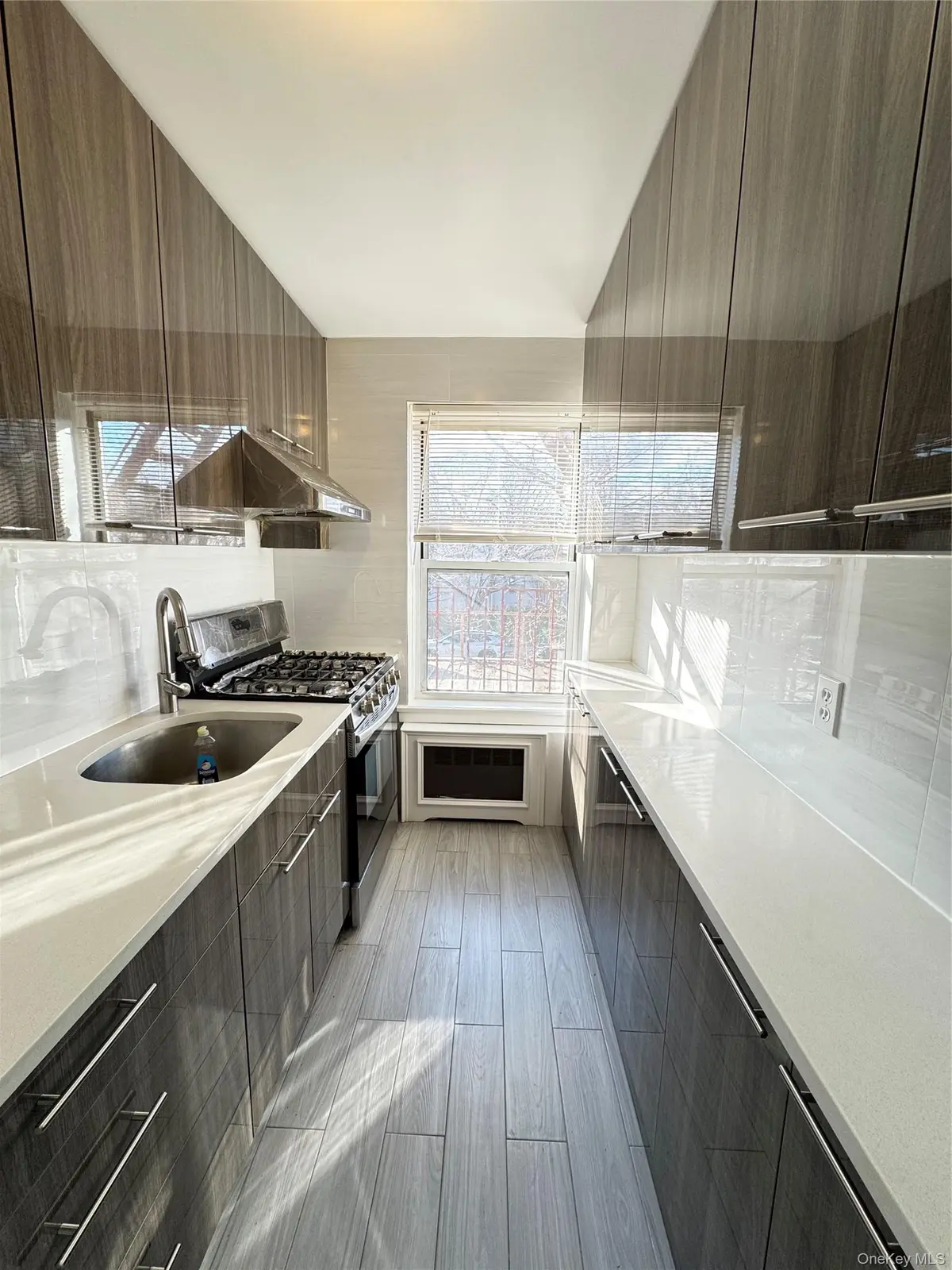 68-09 138th ST #2B, Flushing, NY 11367
