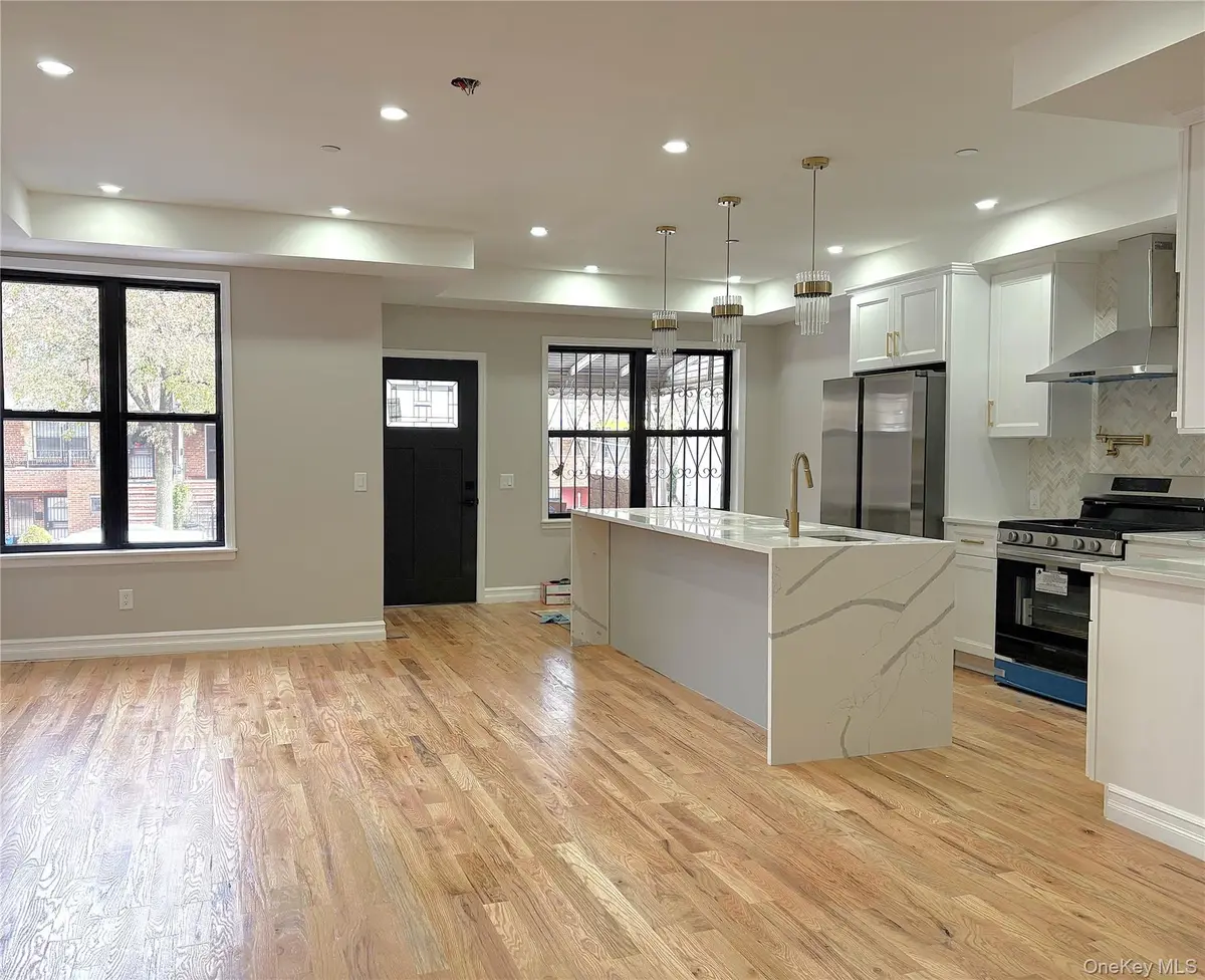 26 E 55th ST, Brooklyn, NY 11203