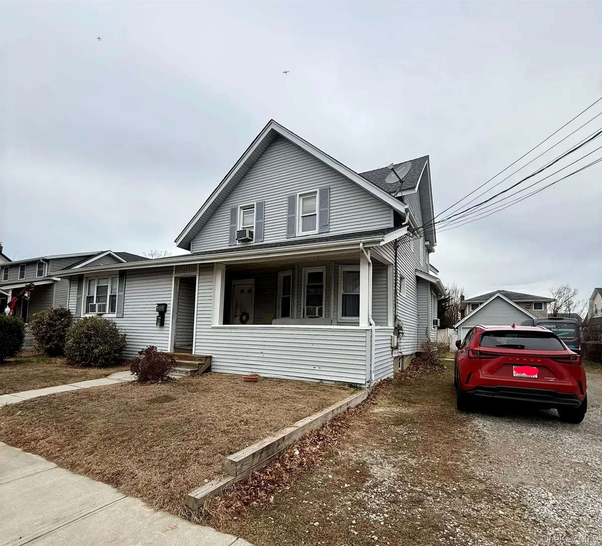 15 Water ST, Rockville Centre, NY 11570
