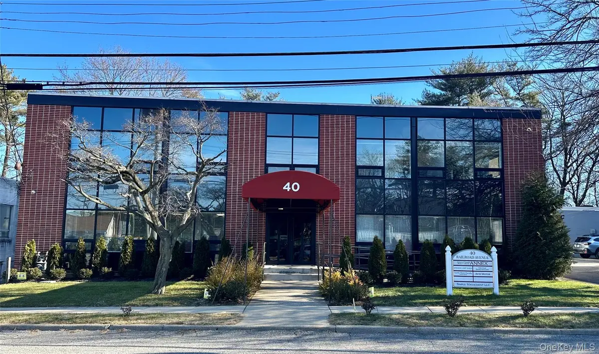 40 Railroad AVE #102, Glen Head, NY 11545