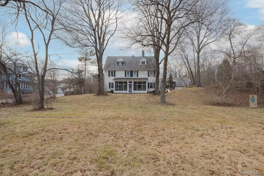 102 W Wiley ST, Maybrook, NY 12543