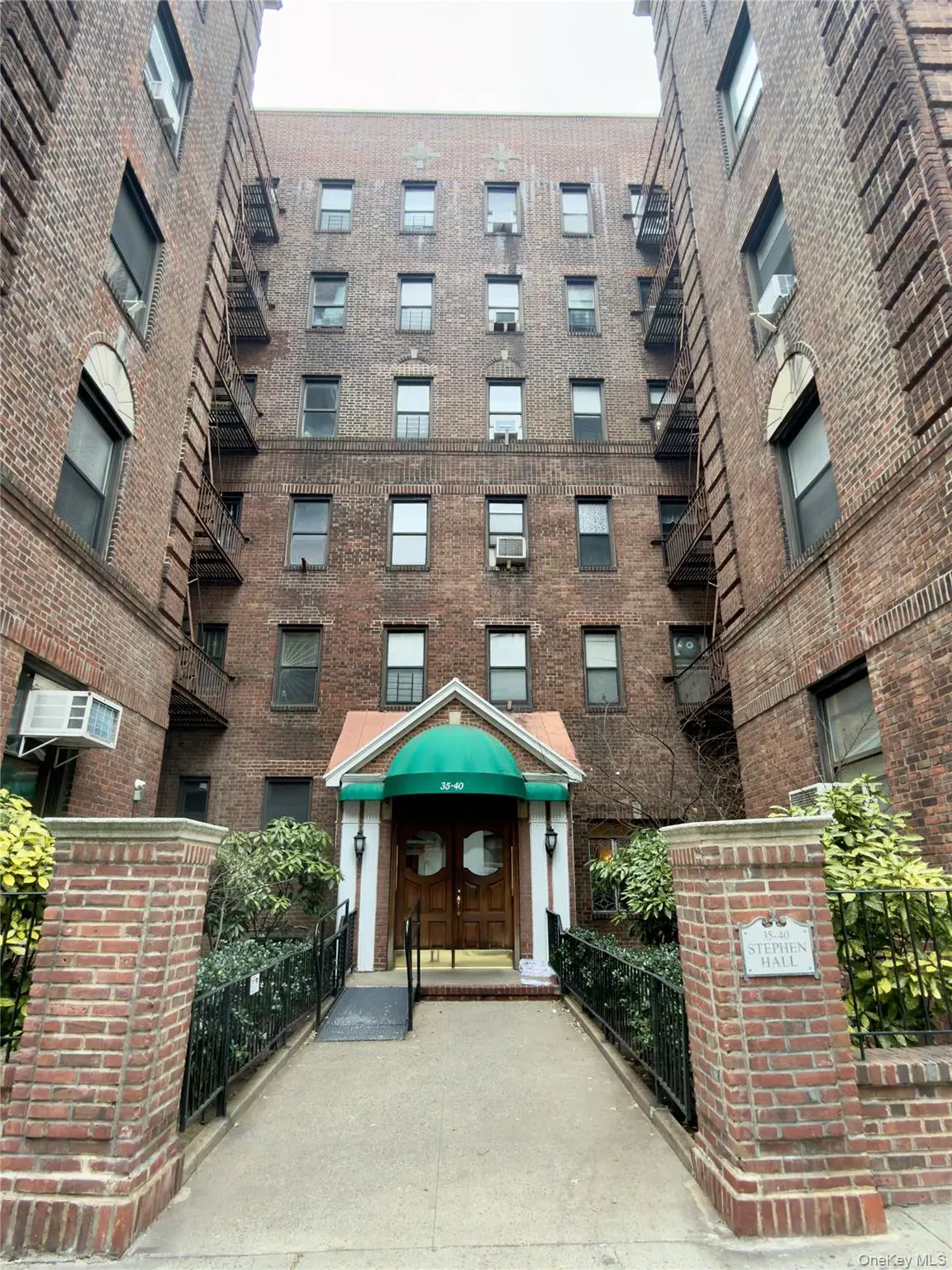 35-40 82 ST #6C, Jackson Heights, NY 11372