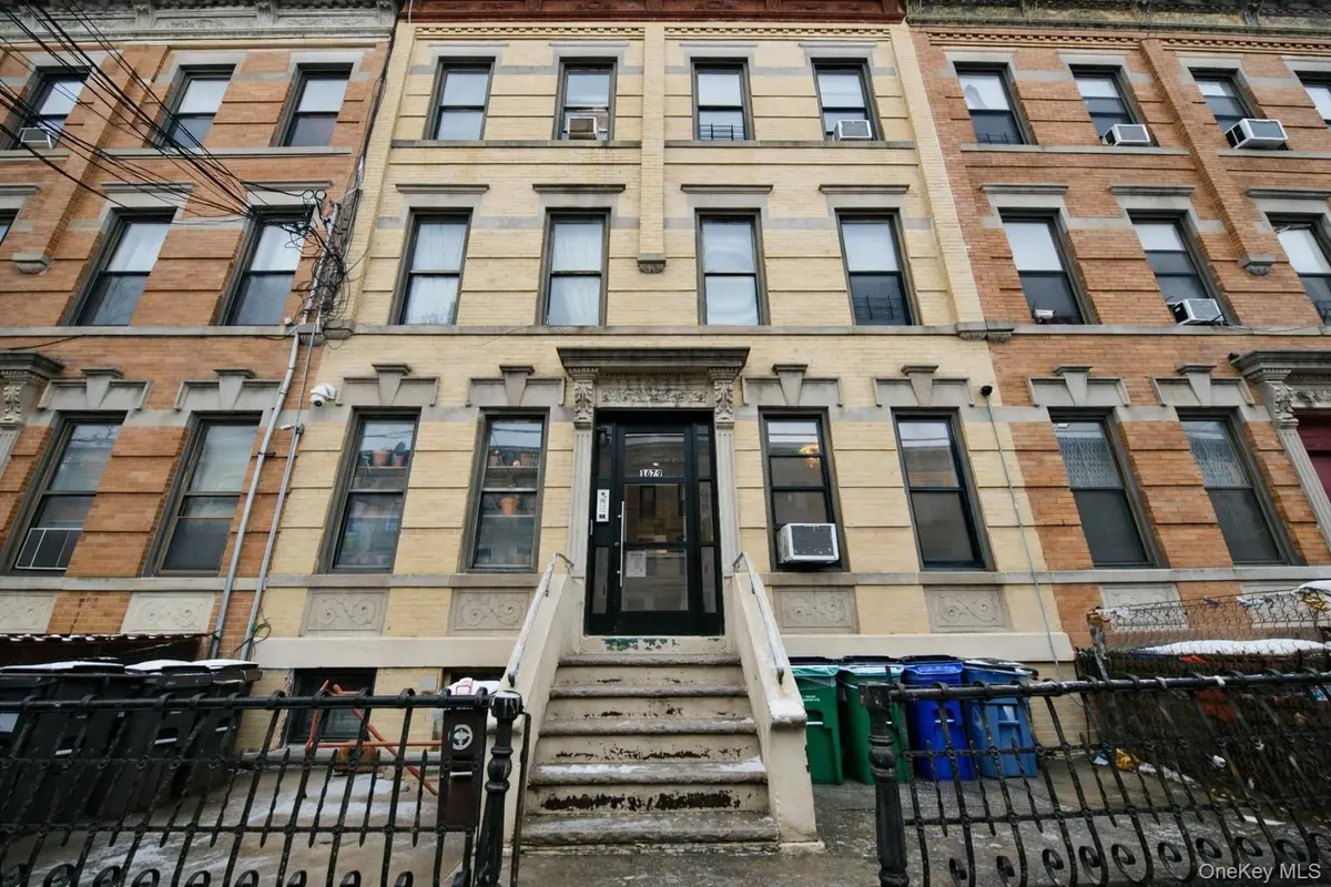 1679 Gates AVE, Ridgewood, NY 11385
