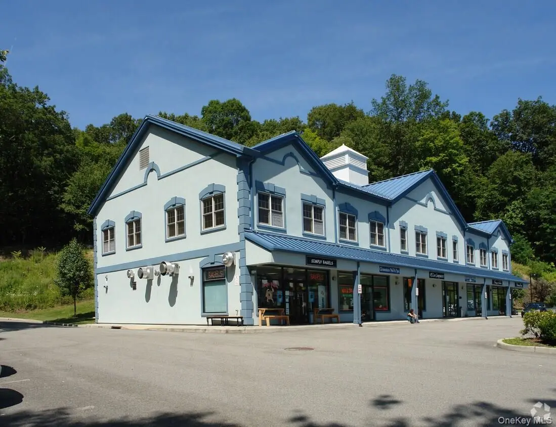 17 Peekskill Hollow RD #3, Putnam Valley, NY 10579