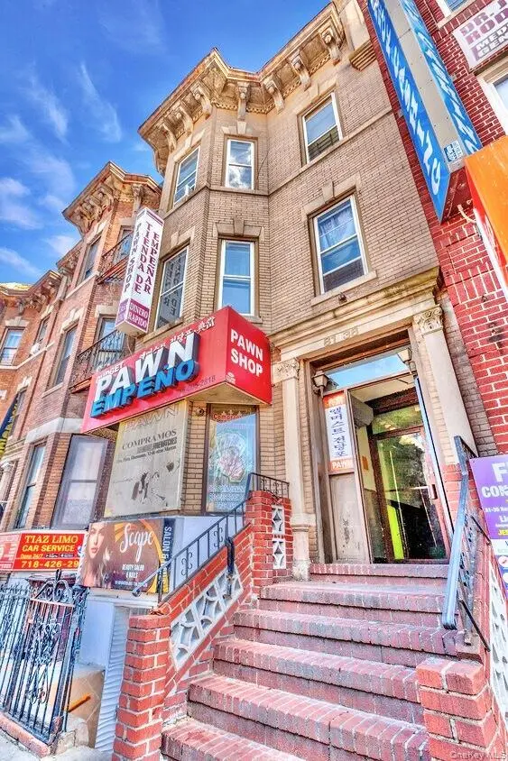 81-38 Baxter AVE, Elmhurst, NY 11373