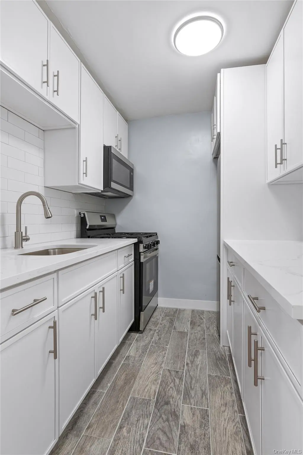 5015 39th ST #1F, Sunnyside, NY 11104