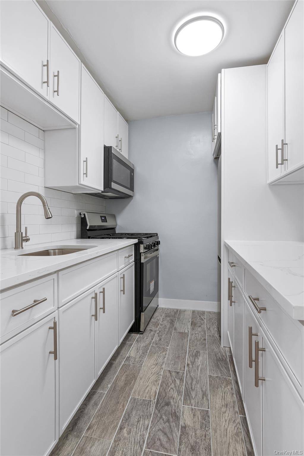 5015 39th ST #1F, Sunnyside, NY 11104