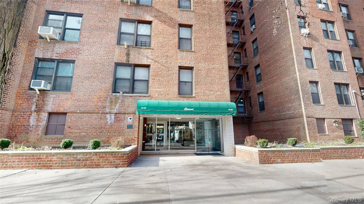 33-26 92nd ST #2T, Jackson Heights, NY 11372