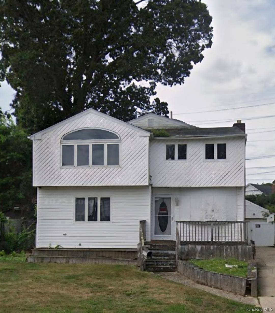 2434 Martin AVE, Bellmore, NY 11710