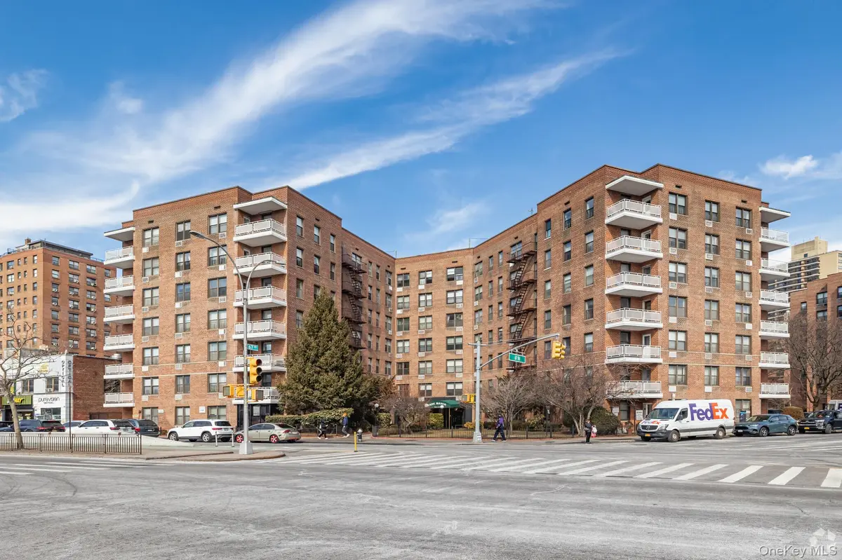 100-25 Queens BLVD #103, Forest Hills, NY 11375