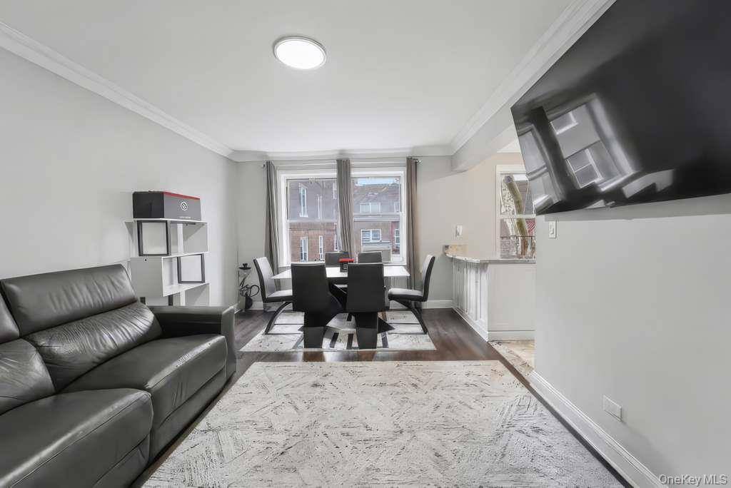 141-35 78th RD #2-M, Kew Garden Hills, NY 11367