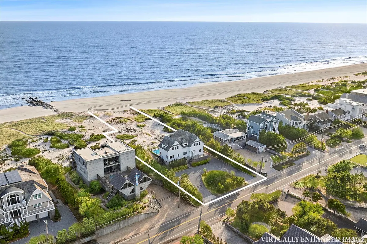 617 Dune RD, Westhampton, NY 11978