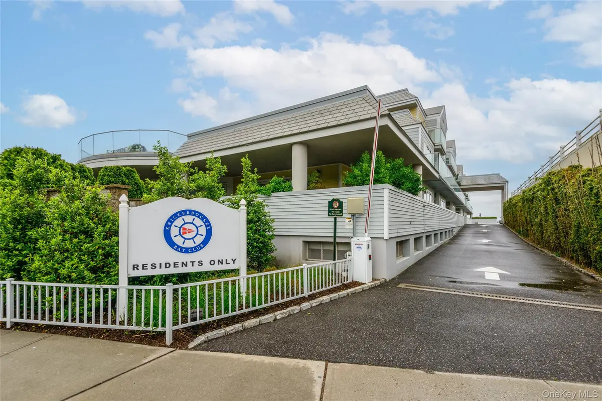 433 Main ST #103, Port Washington, NY 11050