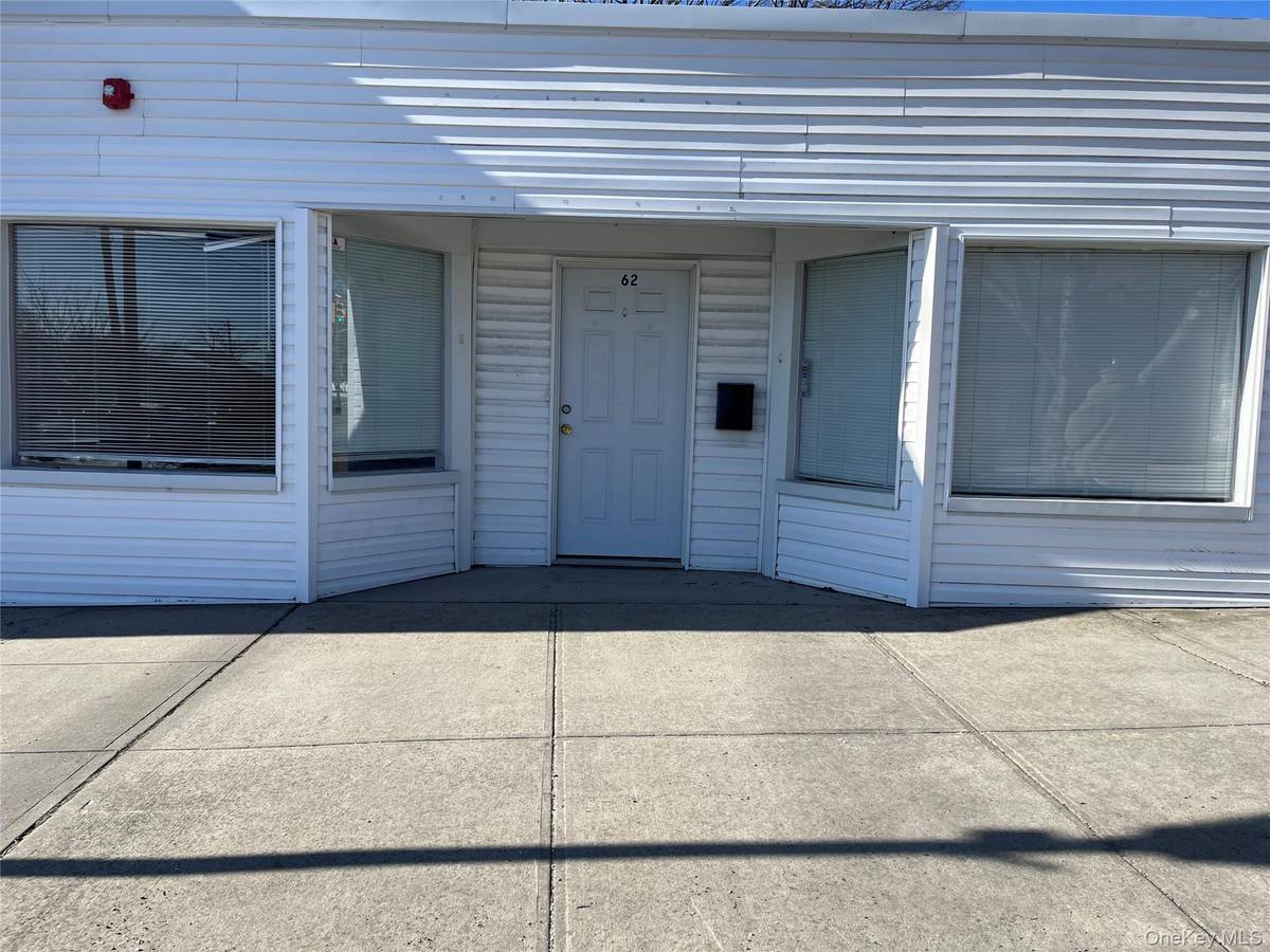 62 Broadway, Rocky Point, NY 11778