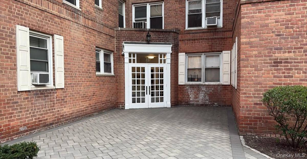 70 Locust AVE #B114, New Rochelle, NY 10801