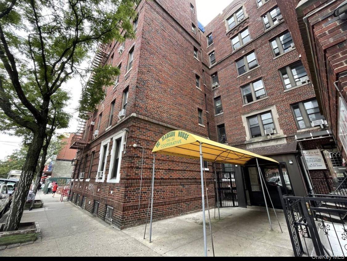 136-39 41st AVE #5D, Flushing, NY 11355