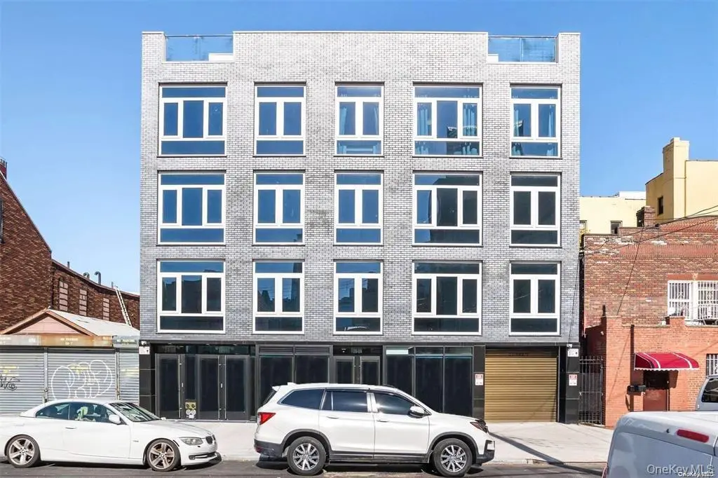 28-09 39th AVE #C, Long Island City, NY 11101