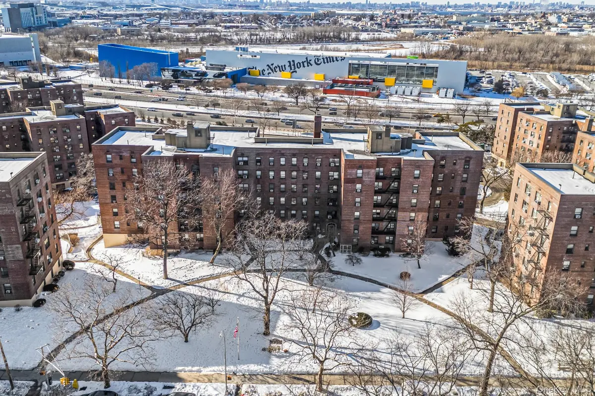 25-34 Union ST #5G, Flushing, NY 11354