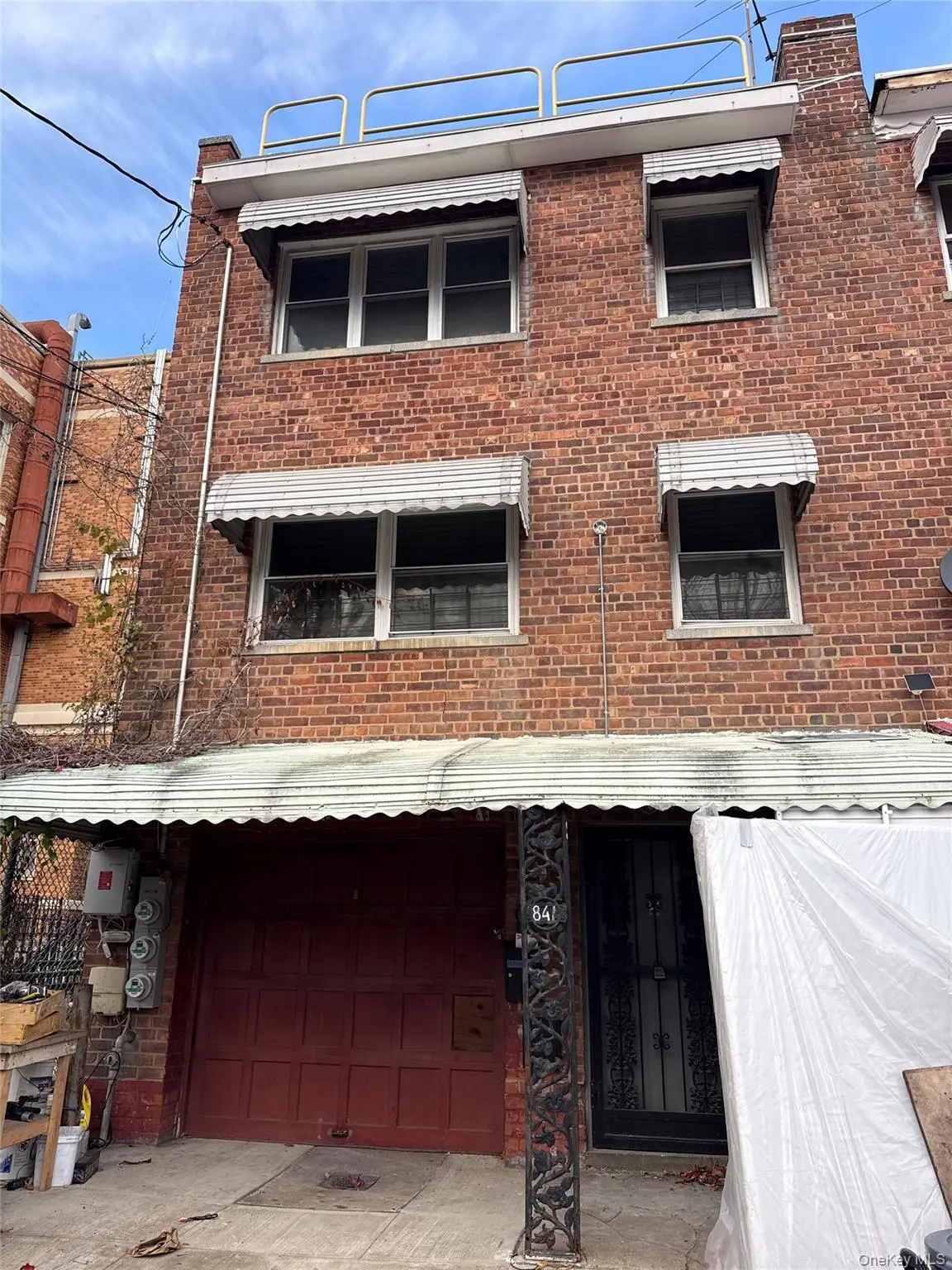841 E 216th ST, Bronx, NY 10467