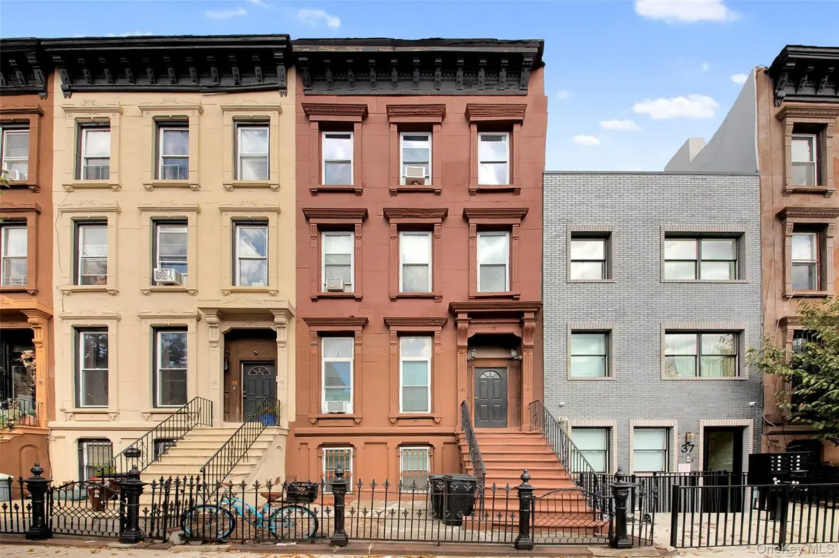 35 Herkimer ST, Brooklyn, NY 11216