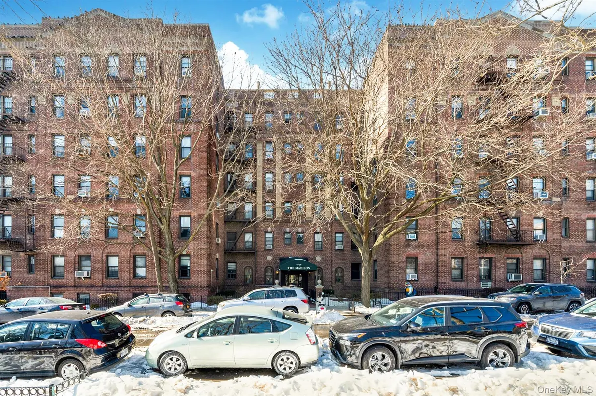 47-20 42nd ST #1B, Sunnyside, NY 11104