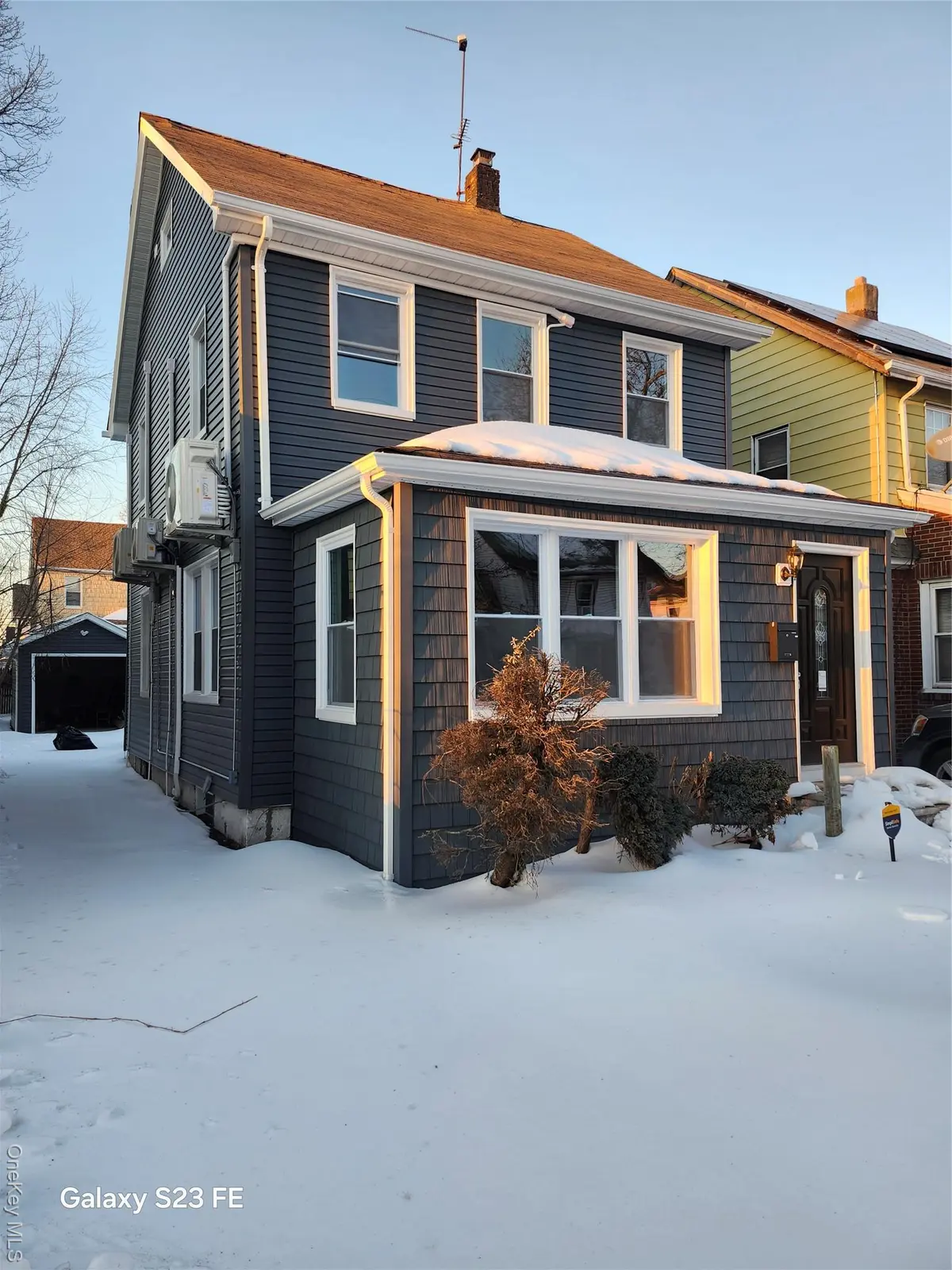 191-33 114th RD, Saint Albans, NY 11412