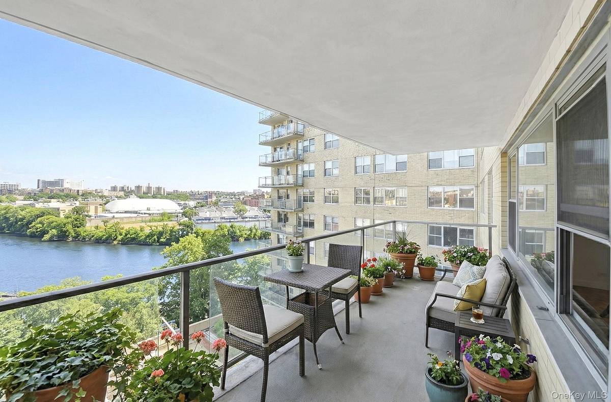 2500 Johnson AVE #6S, Bronx, NY 10463