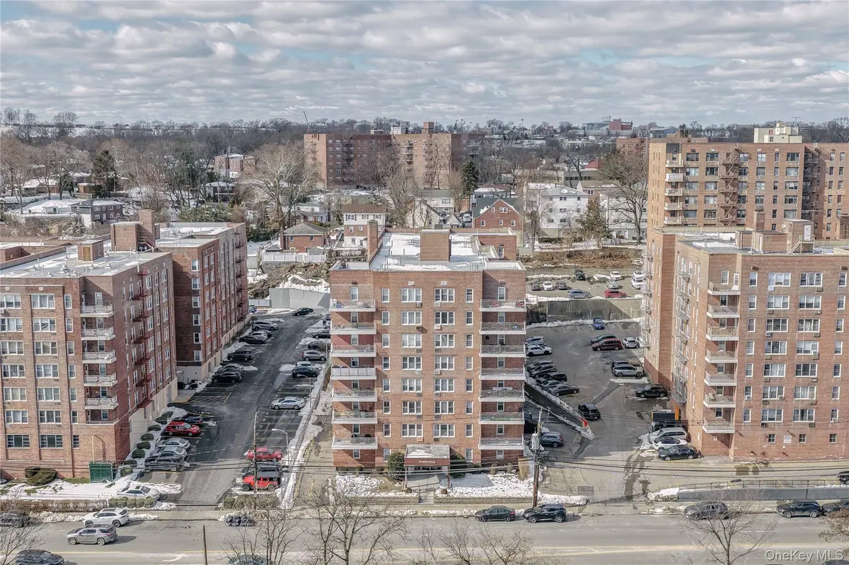 345 Bronx River RD #4D, Yonkers, NY 10704