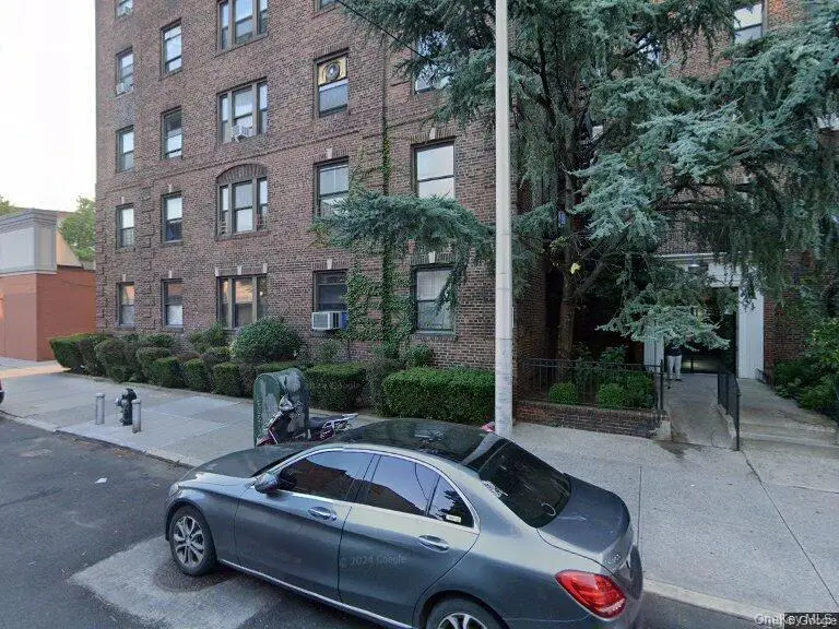 3121 54th ST #5K, Woodside, NY 11377