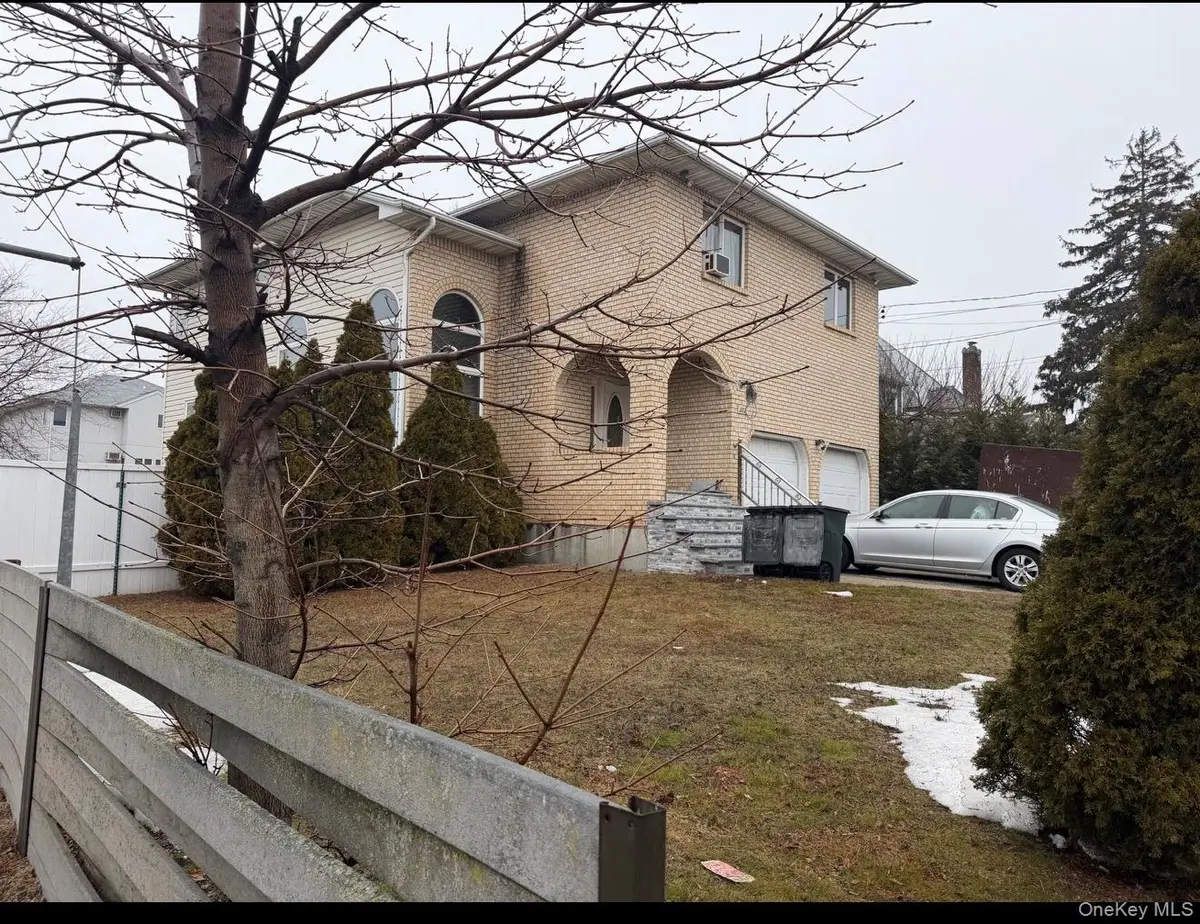 302 Carvel AVE, Cedarhurst, NY 11516
