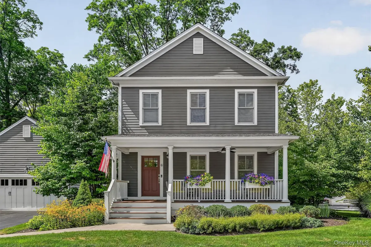 6 Cowdrey ST, Warwick, NY 10990