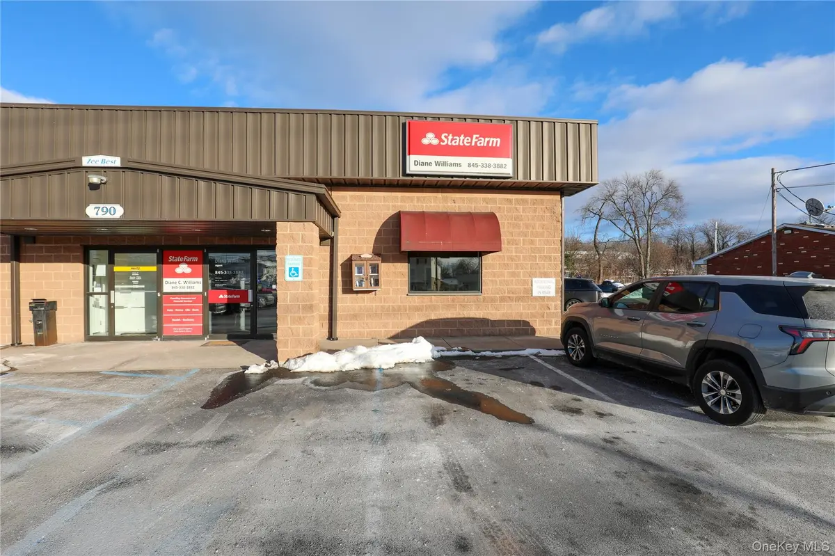 790 Ulster AVE, Kingston, NY 12401