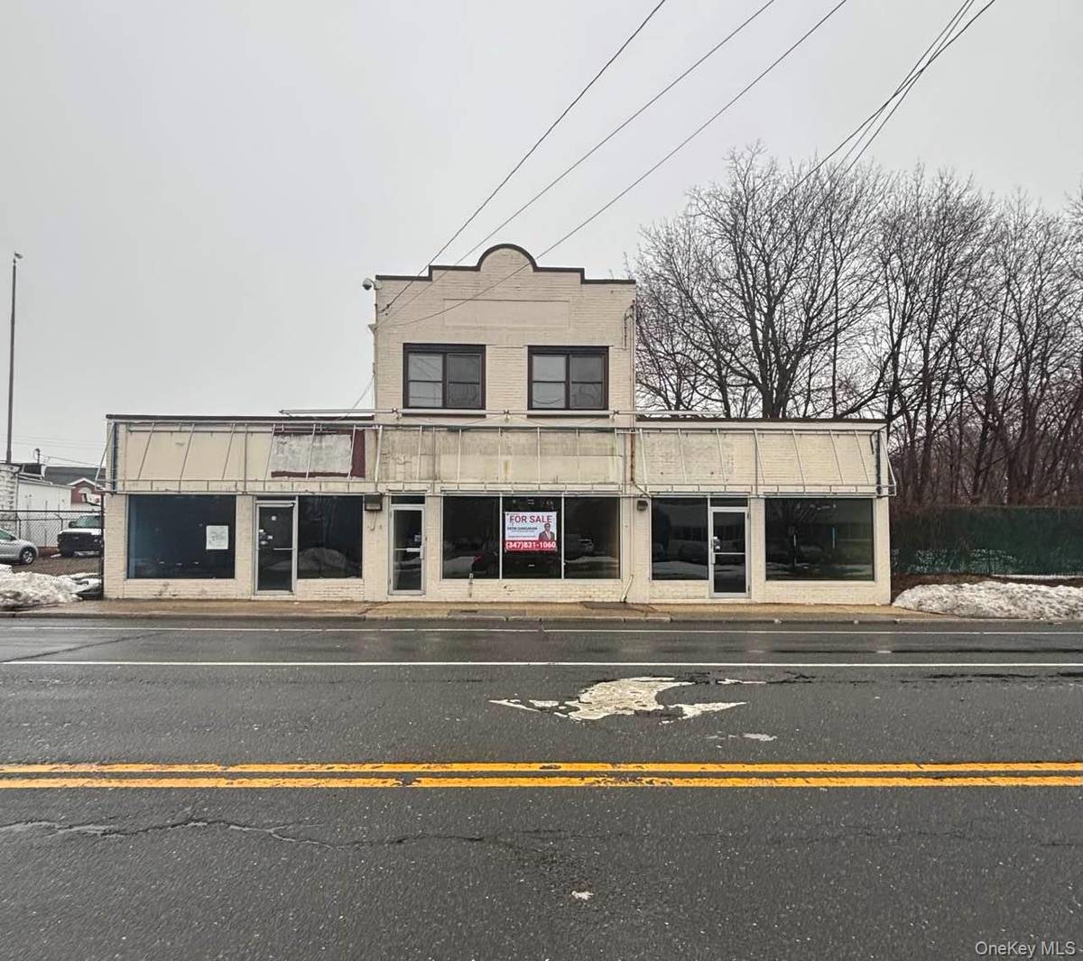 28 Walt Whitman RD, Huntington Station, NY 11746
