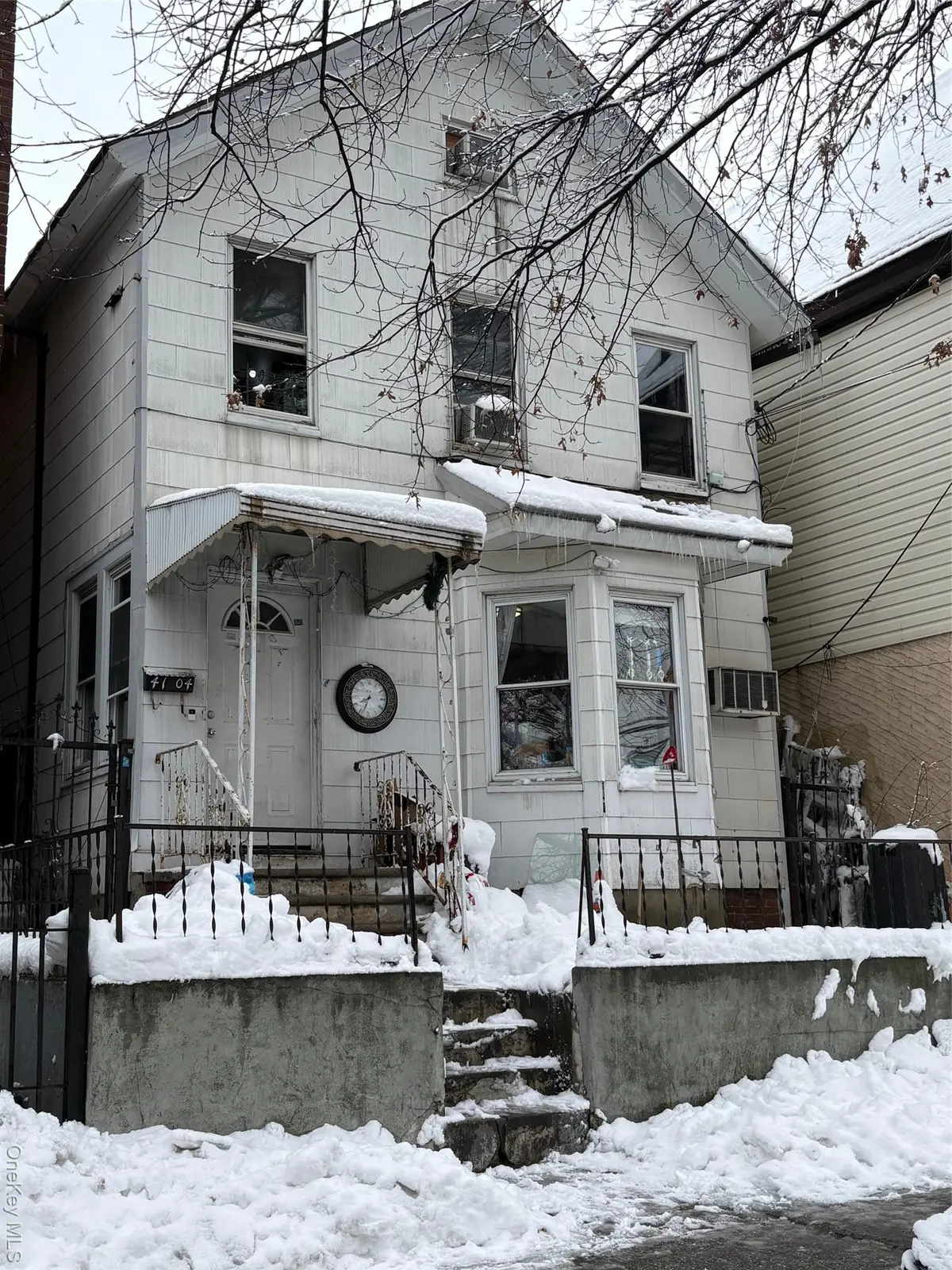 41-04 108th ST, Corona, NY 11368