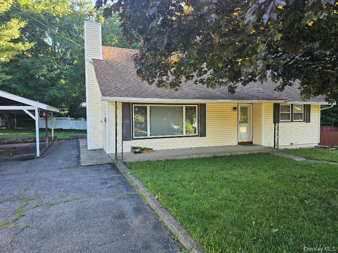 15 Scotchtown PL, Middletown, NY 10941